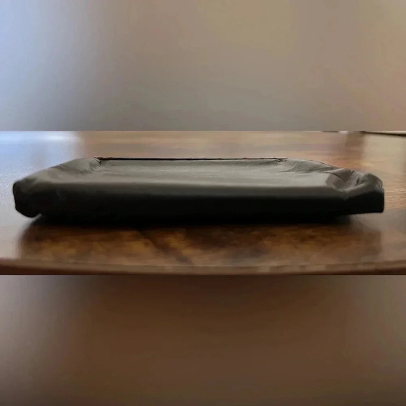 VINTAGE: St. Thomas | coin purse. - Picture 9 of 12